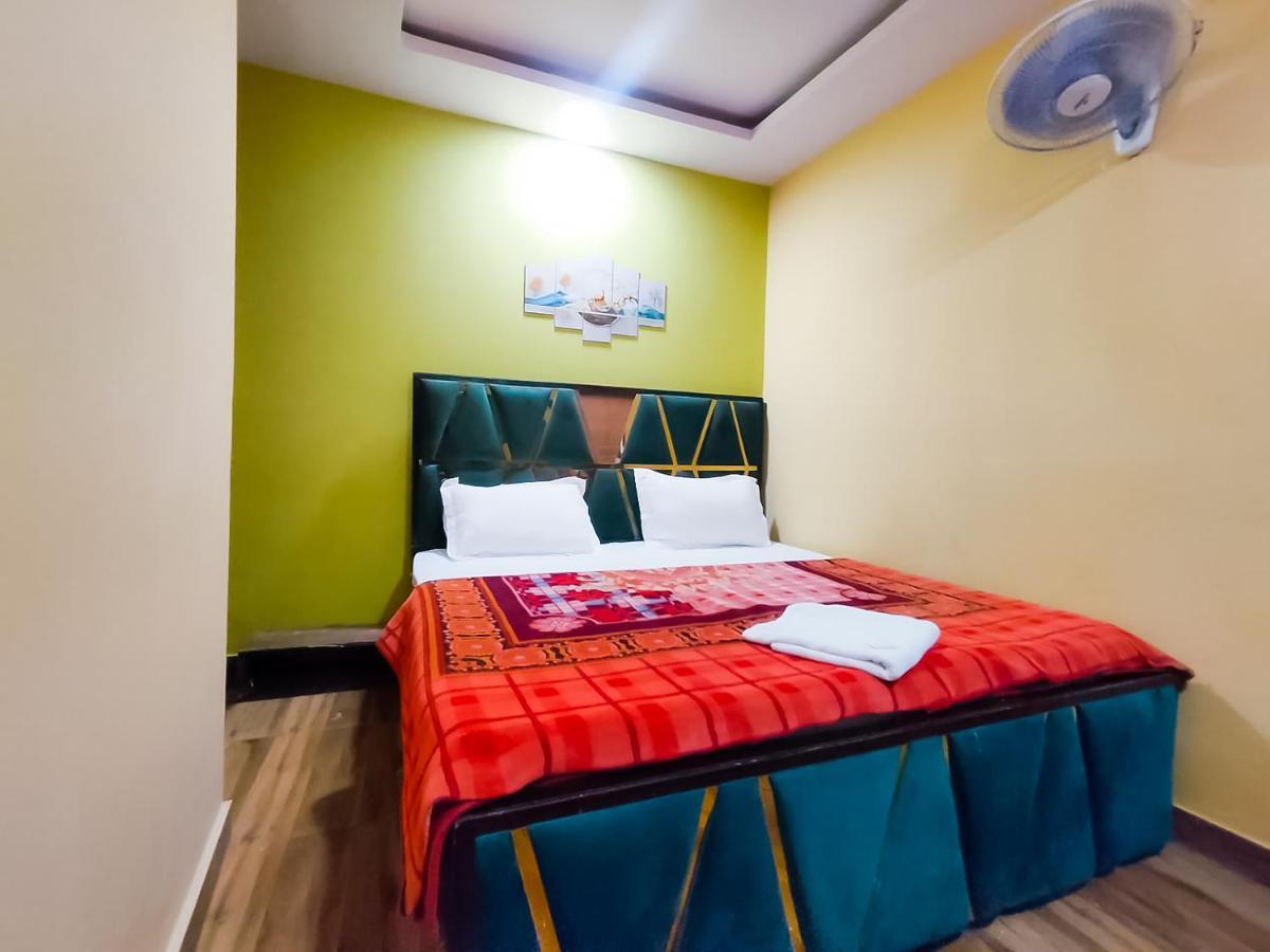 Roomshala 122 Hotel Park View - Near Adarsh Nagar New Delhi Exterior photo