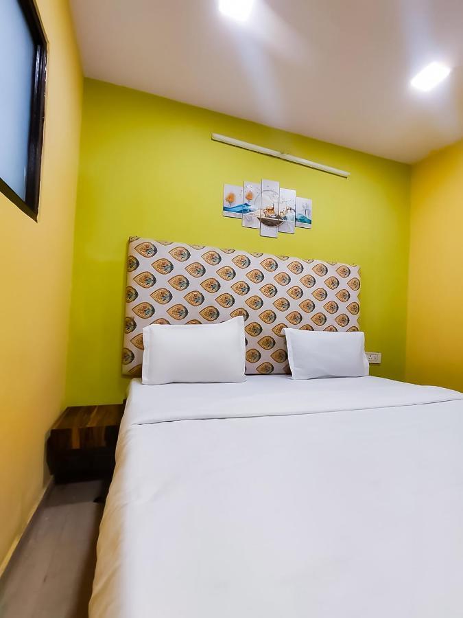 Roomshala 122 Hotel Park View - Near Adarsh Nagar New Delhi Exterior photo